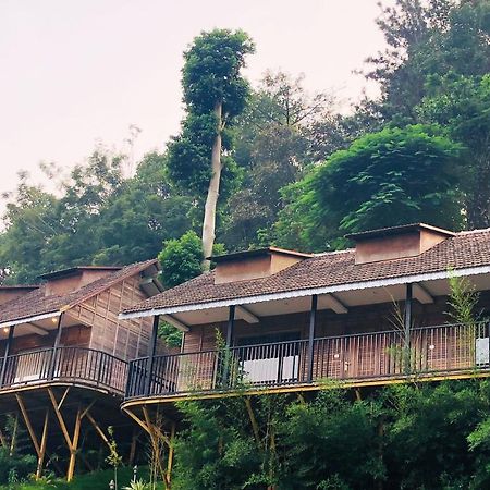Dream Coconut Villa Resort Мунар Екстериор снимка