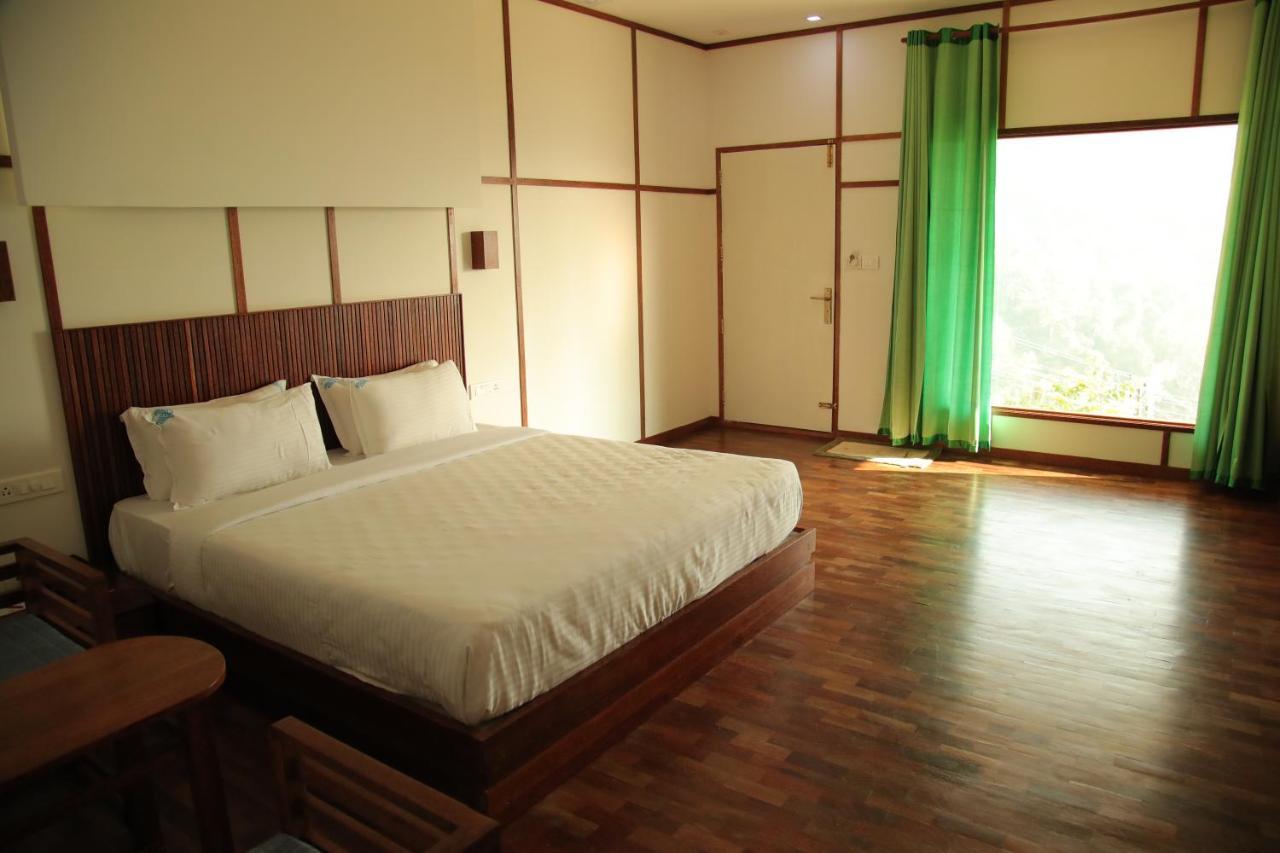 Dream Coconut Villa Resort Мунар Екстериор снимка